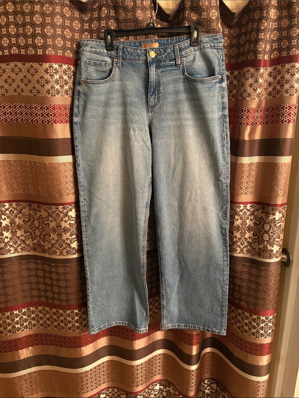 Kut from the Kloth Light Wash Selena Baggy Straight leg jeans